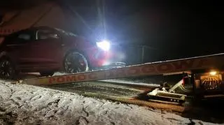 Pijani rodzice wieźli dzieci