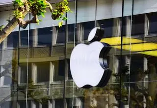 Co się dzieje z Apple? "Nie można patrzeć na imprezę przez szybę"