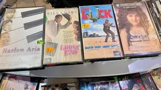 W Gdyni przy ul. Krasickiego 10 wciąż można wypożyczyć kasety VHS 