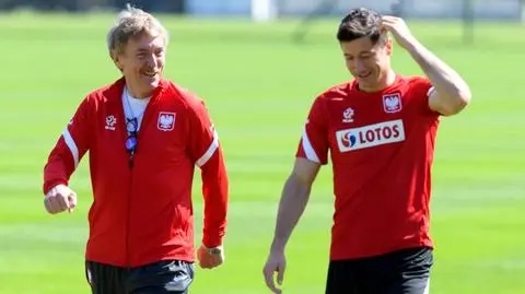 Zbigniew Boniek 80 razy zakładał koszulkę reprezentacyjną. Dzisiaj kibicuje młodszym kolegom