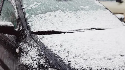 Deszcz ze śniegiem, opady