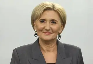 Znikające nazwisko w bazie. Agata Kornhauser-Duda i praca w NBP