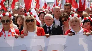 Jarosław Kaczyński na czele marszu Nawrockiego