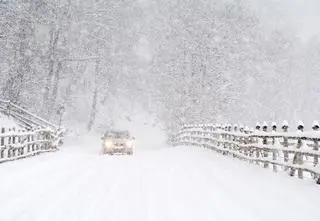"Tam na górze, w stratosferze, coś się dzieje"