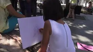 Dziewczynka w parku Gezi