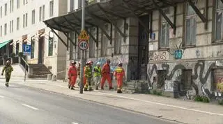 Huk w pobliżu Sejmu. Runął strop w kamienicy