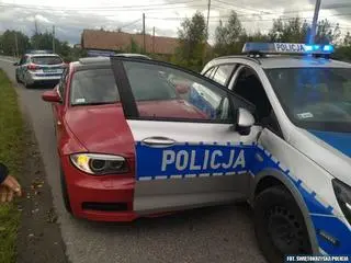 Pościg za kierowcą bmw rozpoczął się w Rudnikach (województwo świętokrzyskie)