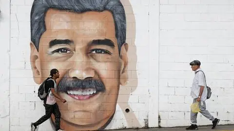 Mural z podobizną Nicolasa Maduro w Caracas
