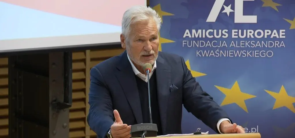 Debata o Konstytucji. "Najgorszym rozwiązaniem, jakie mogłoby nas spotkać, to chroniczny konflikt między prezydentem a rządem"