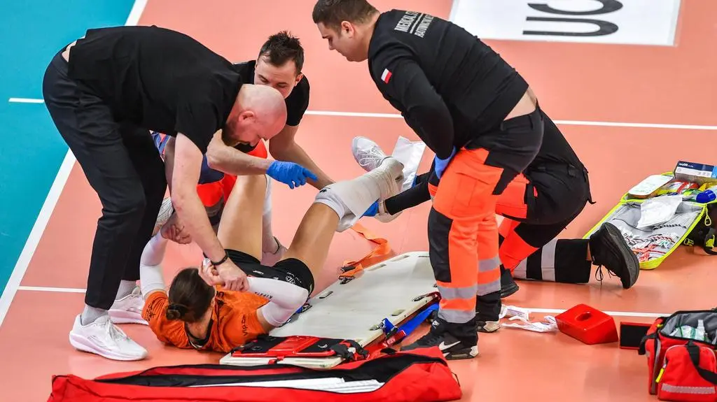 Fatalna kontuzja siatkarki. Krzyczała z bólu 