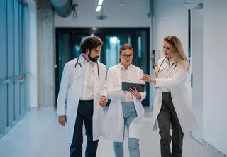 W Polsce przybywa lekarzy. Ale to nie zaspokoi potrzeb pacjentów