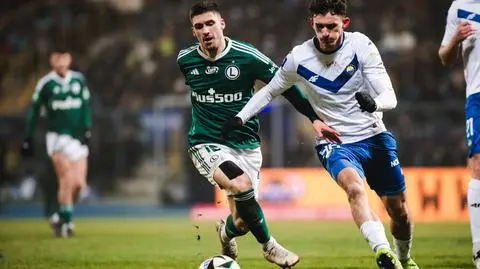 Legia wypuściła z rąk zwycięstwo. Historyczny gol Stali