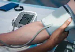 Więcej niż 130/80 mmHg to już nadciśnienie? I czym grozi nieleczone? Ekspertka wyjaśnia