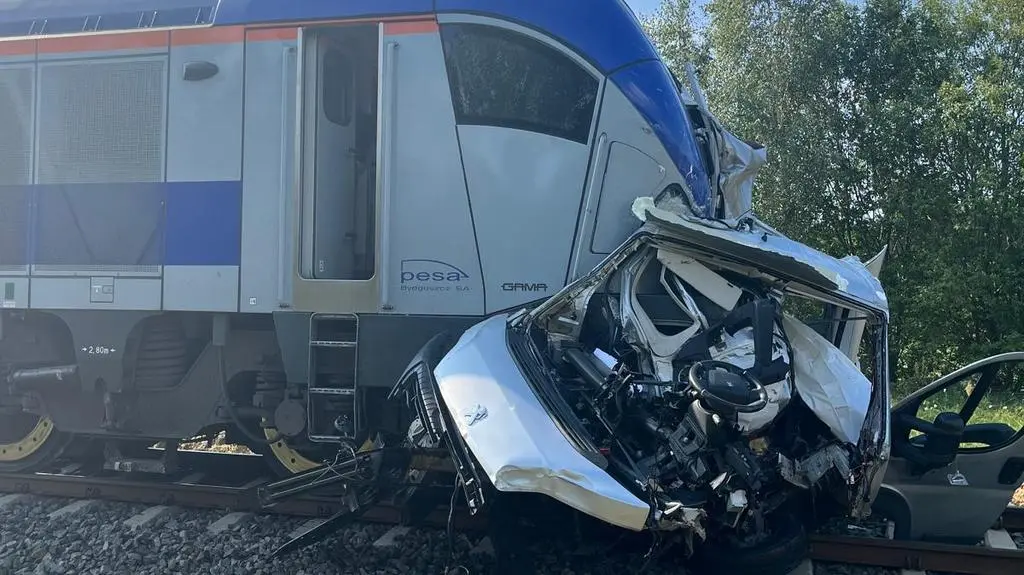 Kierowca busa zginął na miejscu