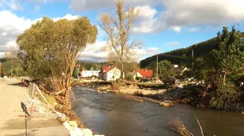 Zalane domy członków zespołu ludowego "Jaskier"