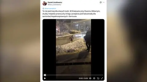 Seniorka miała problem z zejściem