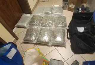 53 kilogramy narkotyków za ponad trzy miliony złotych. Zatrzymano pięć osób