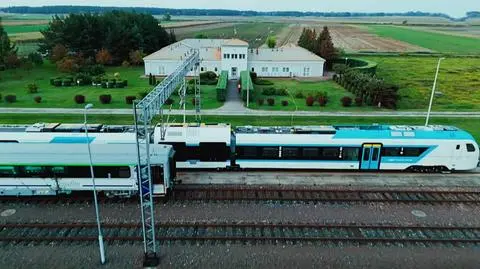 Nadal można zatrzymać pociąg i puścić dowolny hymn w kabinie maszynisty? Sprawdzamy
