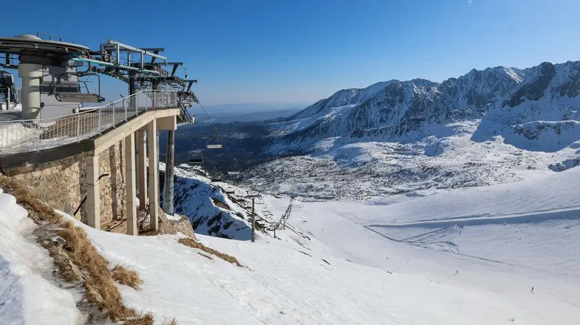 Powrót zimy do Polski. Spadło tyle śniegu, iż padł rekord. A to jeszcze nie koniec