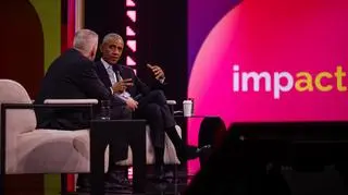 Barack Obama w rozmowie, którą poprowadził amerykański historyk prof. Timothy Snyder