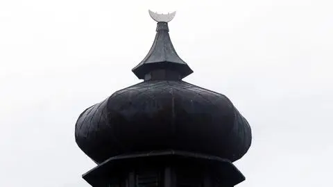 Krzyż został odcięty