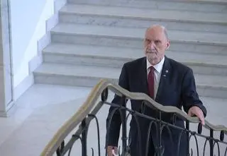 Niejawna debata w sprawie immunitetu. Ważą się losy Macierewicza