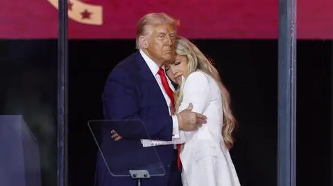 Donald Trump z Eriką Kirk