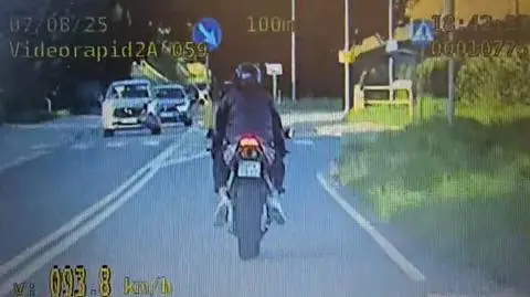 Motocyklowa brawura zakończona mandatem i punktami karnymi