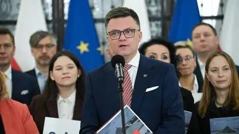 Szymon Hołownia podczas konferencji prasowej w Sejmie w Warszawie (13.11.2025)