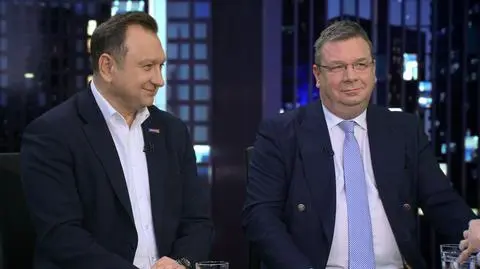 Posłowie Michał Wójcik i Tomasz Trela zaintonowali kolędę w "Kropce nad i"