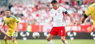 Gwiazdy do szatni, debiutanci na boisko. Zdecydowana reakcja Urbana 