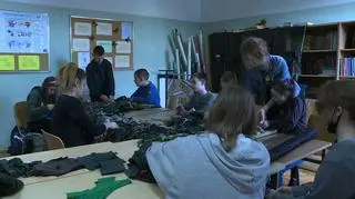 Chętnych do szycia nie brakuje