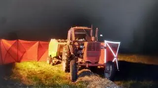 Nie żyje mężczyzna którego wciągnęła prasa rolnicza do belowania słomy