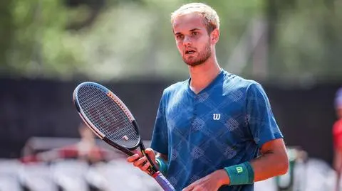 Dziesięć sekund pod wodą i dyskwalifikacja tenisisty 