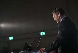 Sikorski pojedzie na tajne spotkanie światowych liderów