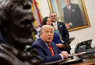 Trump: muszę sprawdzić, czy deportować Muska