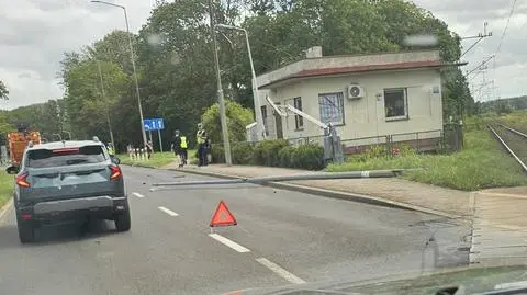 Kołobrzeg. zerwana trakcja