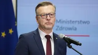 Prof. Mirosław Wielgoś: są miejsca, gdzie odbywa się mniej niż trzysta porodów rocznie, czyli rzadziej niż raz dziennie