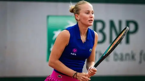 Wychodzi z cienia ojca i siostry. Rosyjska nadzieja na drodze Świątek