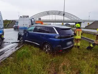 Zderzenie samochodów na A1