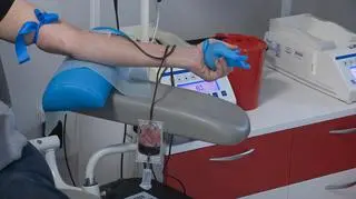 Krew dawców pomaga ofiarom wypadków, wykorzystywana jest też podczas operacji, przeszczepów, i do produkcji leków 