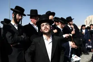 Protest ultraortodoksyjnych Żydów przeciwko poborowi do wojska w Jerozolimie