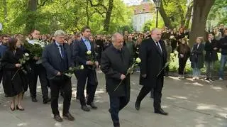 Minuta ciszy na Uniwersytecie Warszawskim