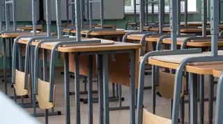 Niepokojące zachowanie nauczyciela i interwencja policji