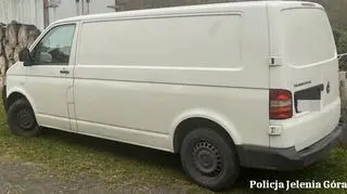 Auto, którym poruszał się mężczyzna