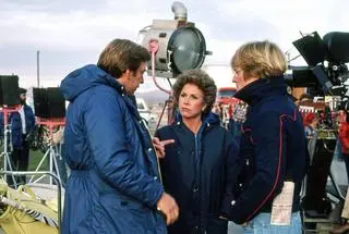 Donald Sutherland, Mary Tyler Moore i Robert Redford podczas kręcenia filmu "Zwykli ludzie"