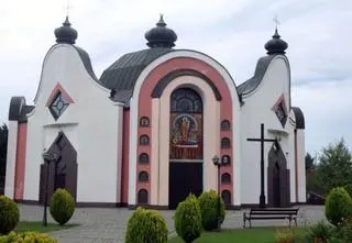 Ukradli krzyż ze świątyni i podziurawili dach. Interweniuje ambasada Ukrainy