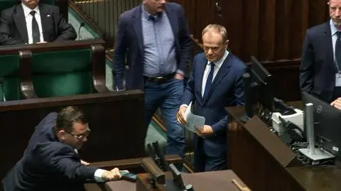 Łukasz Kmita, Donald Tusk