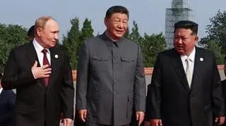 Władimir Putin, Xi Jinping i Kim Dzong Un na defiladzie w Pekinie