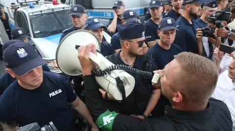 W Białej Podlaskiej szybka akcja policji. W Poznaniu wręcz przeciwnie